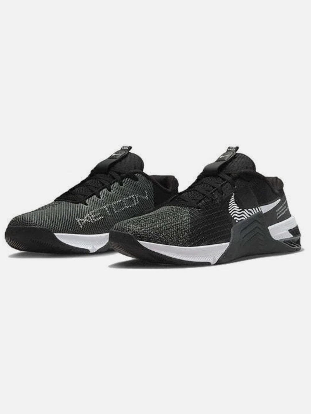 New Nike Metcon 8 Flyease- men’s
